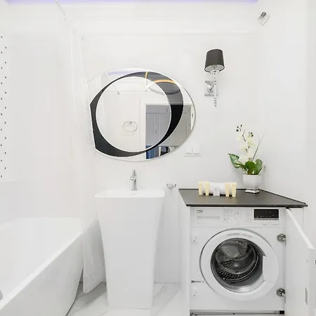 Kamienica Boguslawa X Nr 29-19 By Renters Appartement